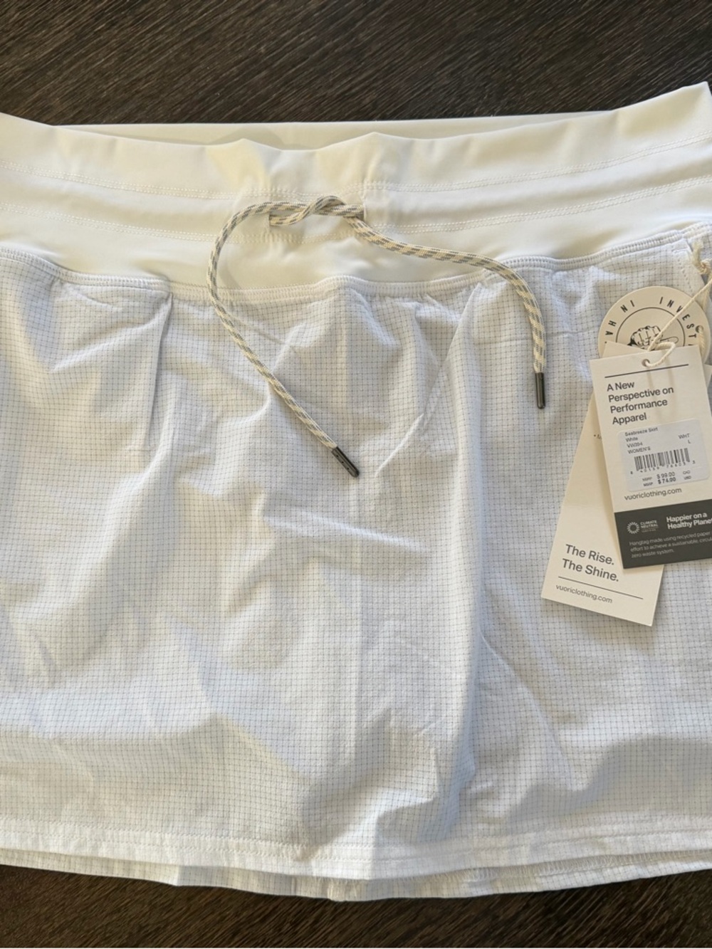 Vuori White Performance Skirt with Drawcord